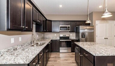 28 Blue Ridge Rd, Unit 101 in Columbia, MO - Building Photo - Building Photo
