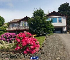 22916 Carmella Rd NW in Poulsbo, WA - Building Photo