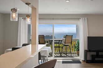 650 The Village, Unit 117 in Redondo Beach, CA - Building Photo - Building Photo
