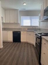 573 Lincoln Ave in Modesto, CA - Building Photo - Building Photo