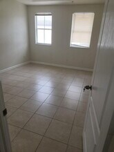 8199 W 36th Ave in Hialeah, FL - Building Photo - Building Photo