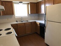 1801 Sara Dr photo'