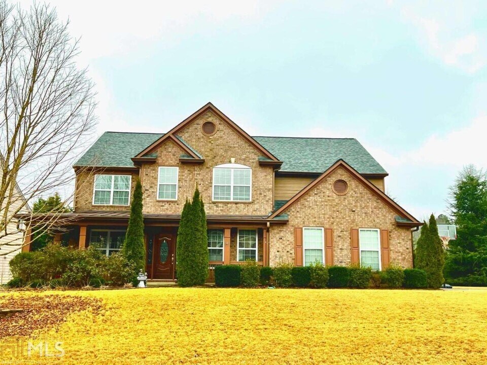5420 Concord Downs Dr in Cumming, GA - Building Photo