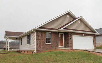 241 Sweetgrass Ln in Jonesborough, TN - Building Photo - Building Photo