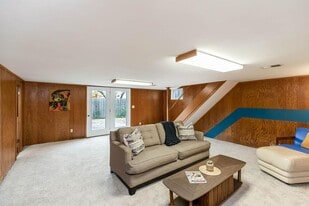 9230 Main St in Kansas City, MO - Building Photo