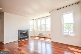 3217 Wisconsin Ave NW in Washington, DC - Building Photo - Building Photo