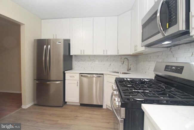 property at 58 Chambord Ct