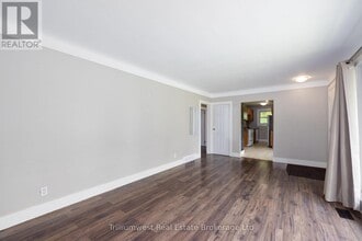 284 Trott Dr in London, ON - Building Photo - Building Photo