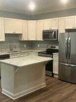 143 Ferguson Ln, Unit 143 Ferguson Lane in Pikeville, KY - Building Photo