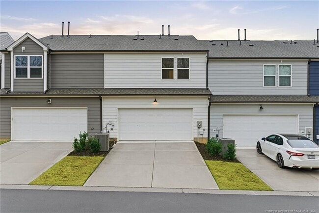 245 Ribbon Rail St in Fuquay Varina, NC - Building Photo - Building Photo