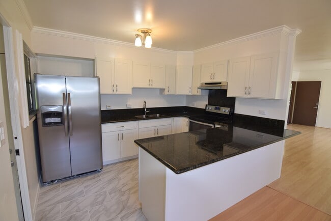 property at 2969 Manoa Rd