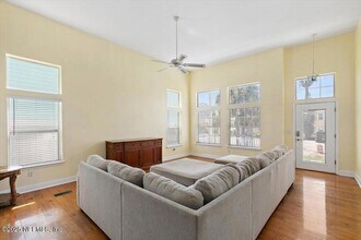 217 7th Ave S in Jacksonville Beach, FL - Building Photo - Building Photo