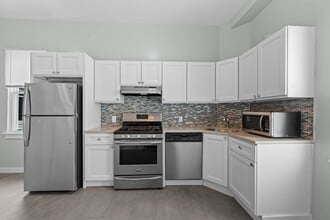 340 7th St in Jersey City, NJ - Building Photo - Building Photo