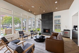 Mia LXMI Westchase West in Houston, TX - Building Photo