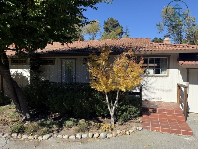 14 Laguna Robles
