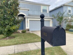 1913 Thetford Cir in Orlando, FL - Building Photo - Building Photo