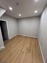 437 Elizabeth Ave in Elizabeth, NJ - Building Photo - Building Photo