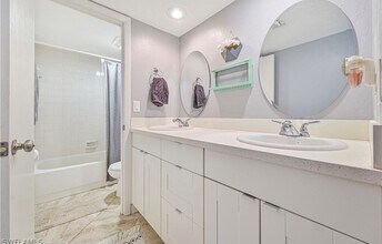 1430 Park Shore Cir in Ft. Myers, FL - Building Photo - Building Photo