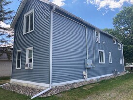 521 Bay St, Unit Unit B in St. Paul, MN - Building Photo