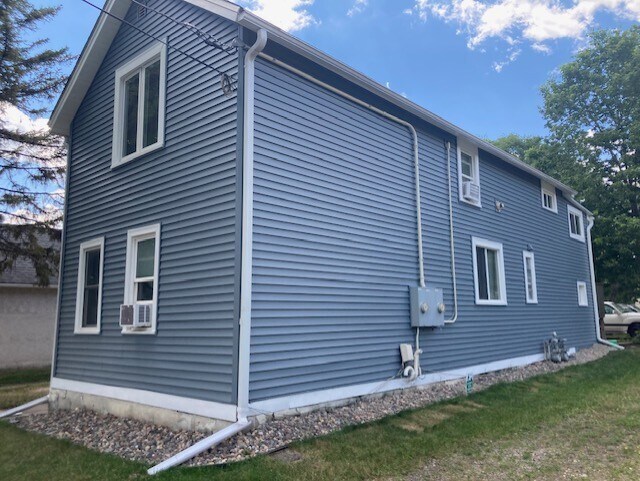 521 Bay St, Unit Unit B in St. Paul, MN - Building Photo