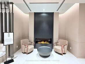 4015 The Exchange in Mississauga, ON - Building Photo - Building Photo