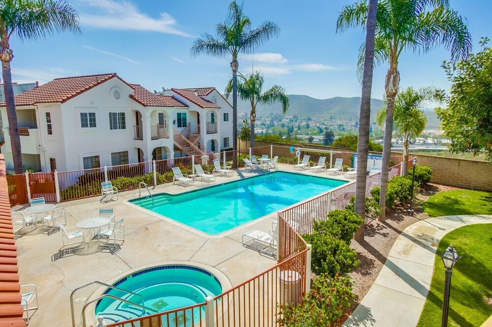 13322 Caminito Ciera, Unit 160 in San Diego, CA - Building Photo