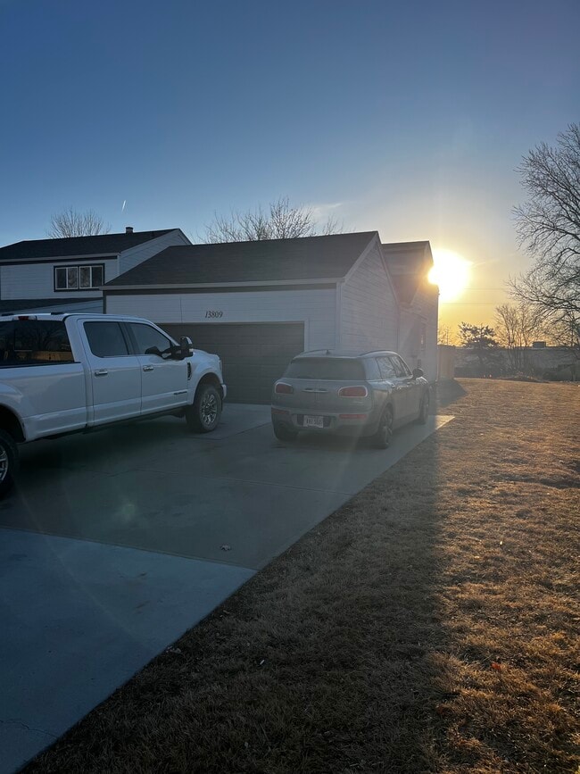 13809 Greenfield Rd in Omaha, NE - Building Photo - Building Photo