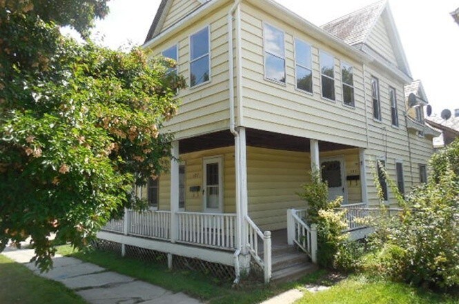 125 Manhattan Dr, Unit 2 in Burlington, VT - Foto de edificio
