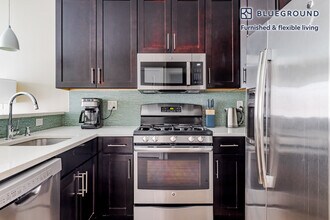 33 Rogers St in Cambridge, MA - Building Photo - Building Photo