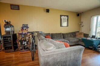 13917 SW 90th Ave in Miami, FL - Building Photo - Building Photo