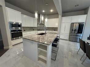 3736 Greenbrier Dr in Frisco, TX - Building Photo - Building Photo