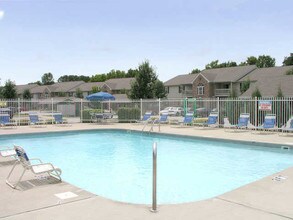 Cottages At Sheek Road Apartments And Nearby Greenwood Apartments