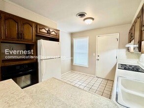 5764 E 24th St in Tulsa, OK - Building Photo - Building Photo