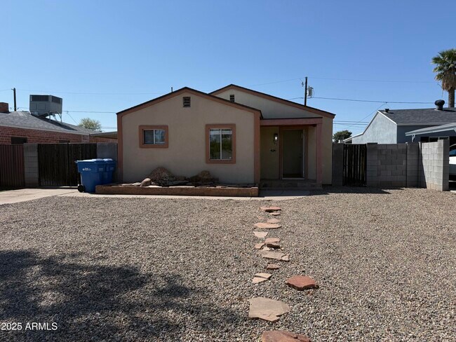 361 E Clarendon Ave in Phoenix, AZ - Building Photo - Building Photo