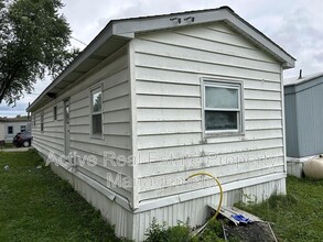 2211 Dort Hwy in Flint, MI - Foto de edificio - Building Photo