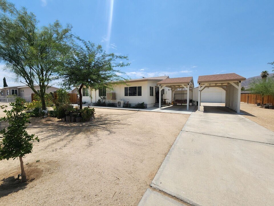 74391 Maricopa Dr in Twentynine Palms, CA - Building Photo