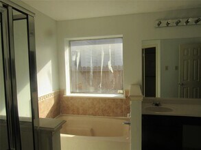5418 Imperial Grove Dr in Houston, TX - Building Photo - Building Photo
