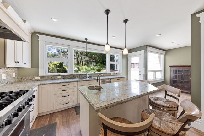 567 29th St in San Francisco, CA - Building Photo - Building Photo