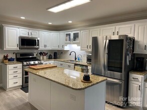 10701 Maryfield Ln in Charlotte, NC - Building Photo - Building Photo