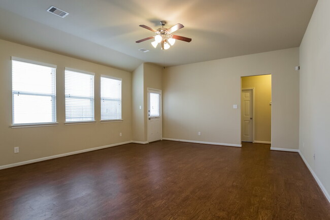 15010 Silhouette Ridge Dr in Humble, TX - Building Photo - Building Photo