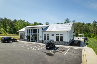 Highline North Apartments in Asheville, NC - Building Photo - Building Photo