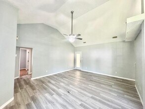 129 Wright Cir in Niceville, FL - Building Photo - Building Photo