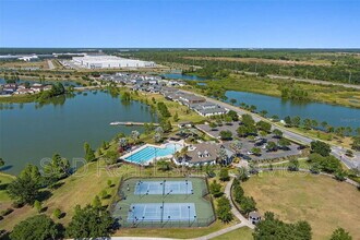 6728 Great Bear Dr in Lakeland, FL - Building Photo - Building Photo