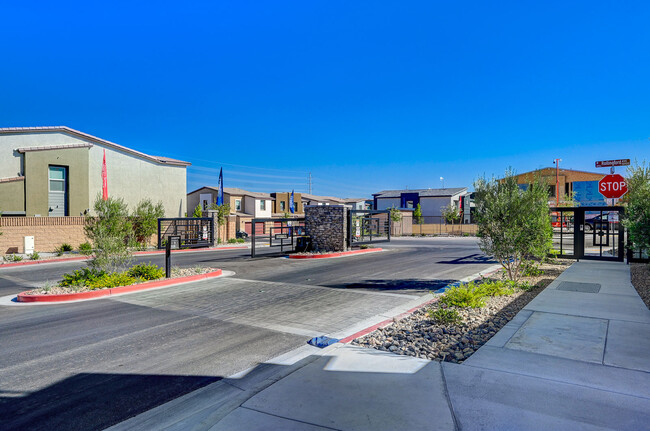 6923 Honor Hl St in Las Vegas, NV - Building Photo - Building Photo