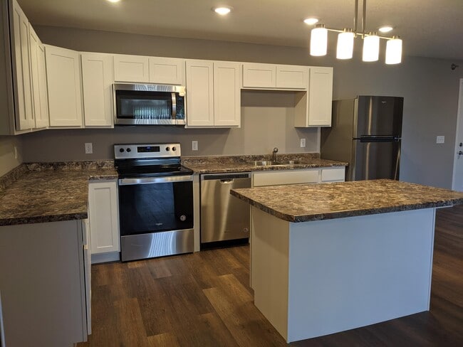 2105 7th Ave SE-Unit -308 in Grand Rapids, MN - Building Photo - Building Photo