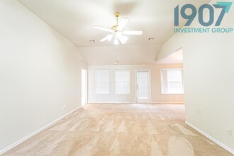 805 Sequoyah Trail in Norman, OK - Building Photo - Building Photo