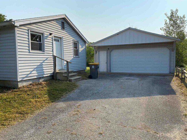 2509 Camden Dr in Bloomington, IN - Building Photo - Building Photo