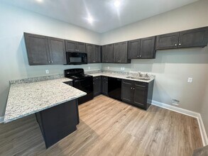 714 S Spring St in Jacksonville, AR - Building Photo - Building Photo