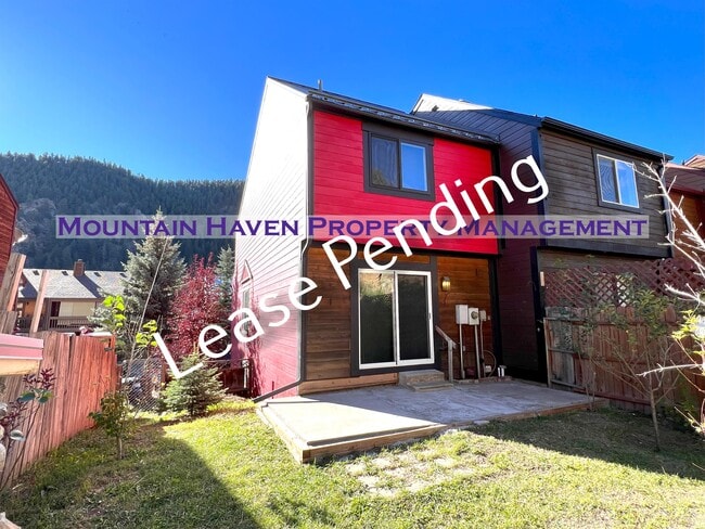 property at 3316 Riverside Dr