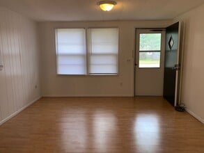 709 Lee Rd in Hinesville, GA - Building Photo - Building Photo